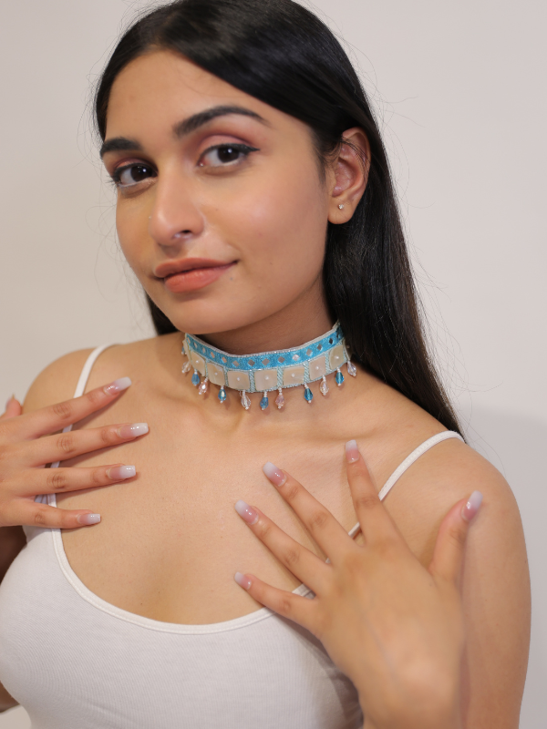 Tulip Choker